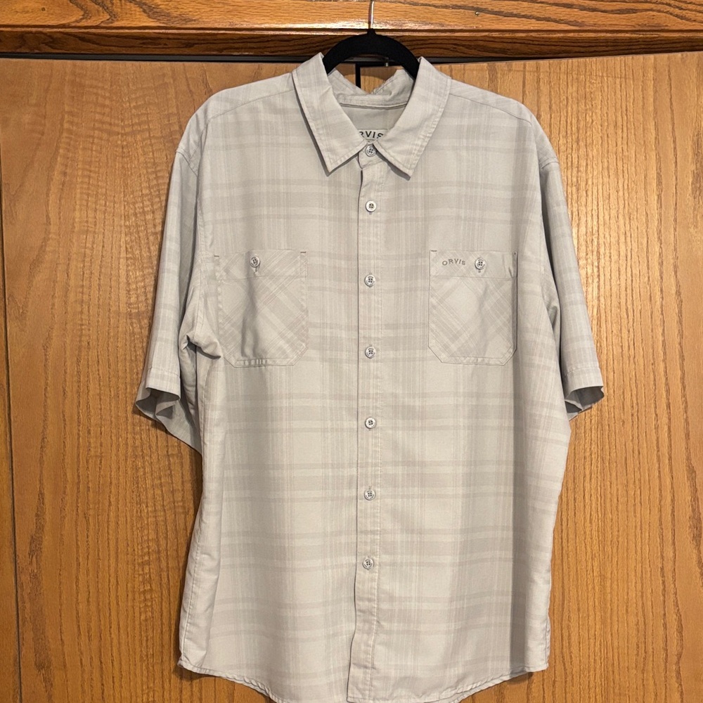 Orvis Gray Checkered Short Sleeve Shirt